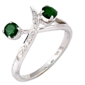 A spectacular show of colours, in the most extraordinary of forms! 18K White Gold Ring with Emerald and Diamonds